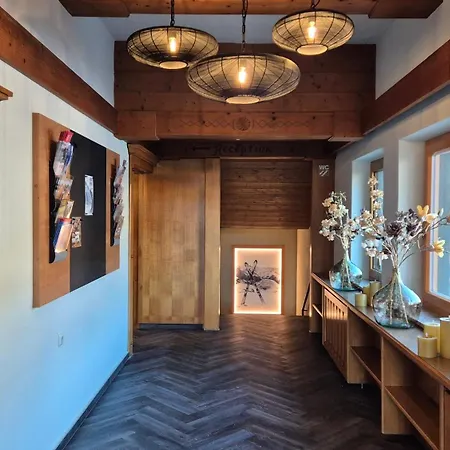 Hotel Dahoam By Miha 3*