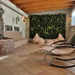 Hotel Dahoam By Miha 3*