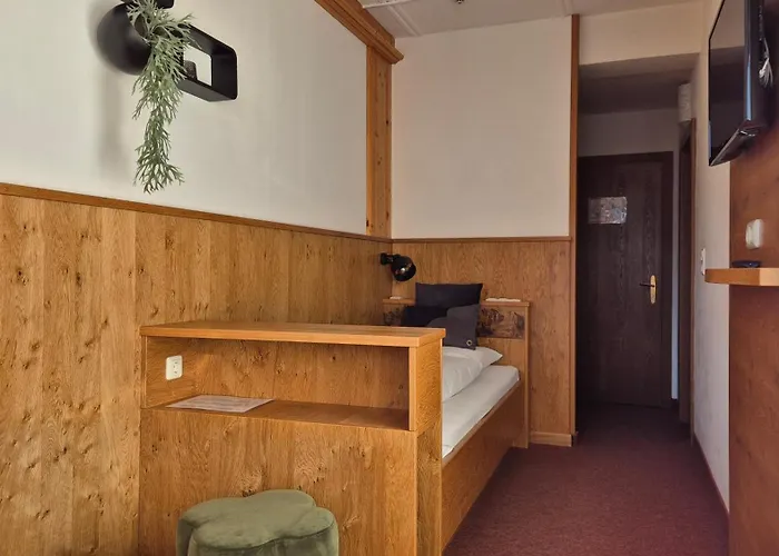 Dahoam By Miha 韦斯滕多夫